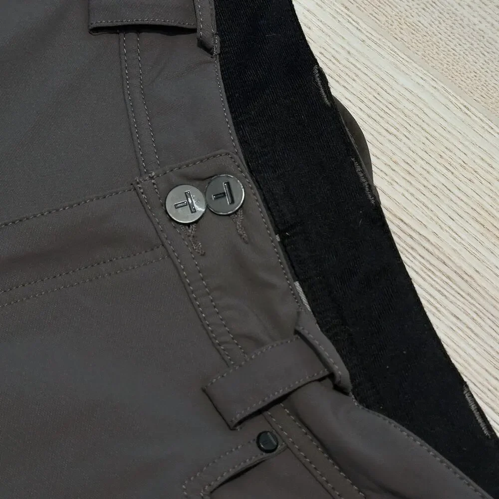 Truewerk Cargo Pants Mens 36x32 Gray Softshell Work Outdoor Utility Travel Hike - Picture 3 of 14